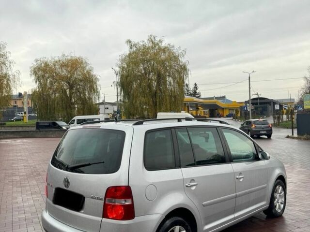 Сірий Фольксваген Туран, об'ємом двигуна 1.9 л та пробігом 340 тис. км за 3100 $, фото 1 на Automoto.ua