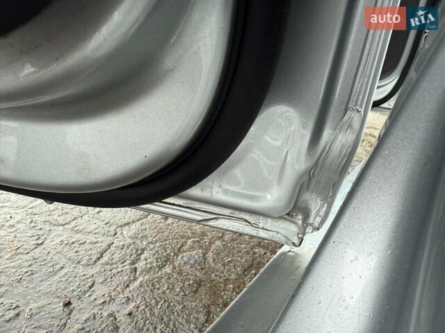 Сірий Фольксваген Туран, об'ємом двигуна 1.9 л та пробігом 226 тис. км за 7900 $, фото 17 на Automoto.ua