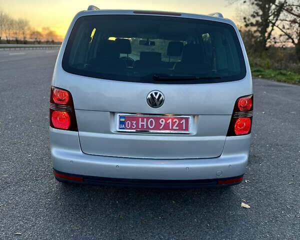 Сірий Фольксваген Туран, об'ємом двигуна 1.4 л та пробігом 248 тис. км за 7500 $, фото 10 на Automoto.ua