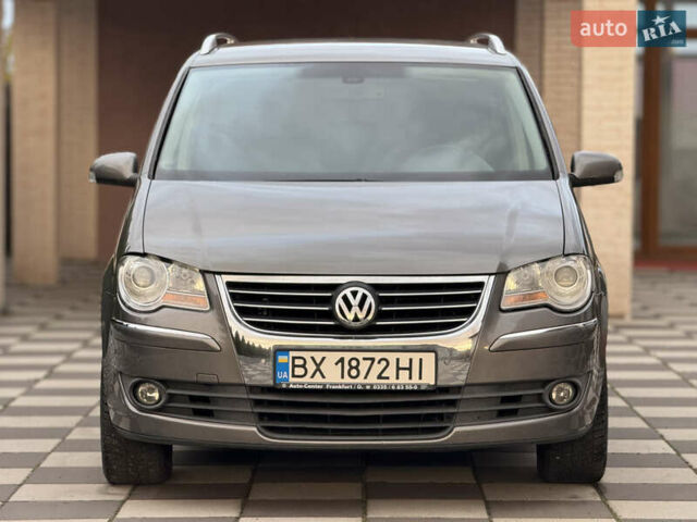 Сірий Фольксваген Туран, об'ємом двигуна 1.9 л та пробігом 221 тис. км за 6600 $, фото 2 на Automoto.ua