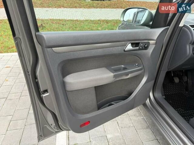 Сірий Фольксваген Туран, об'ємом двигуна 1.4 л та пробігом 187 тис. км за 6650 $, фото 26 на Automoto.ua