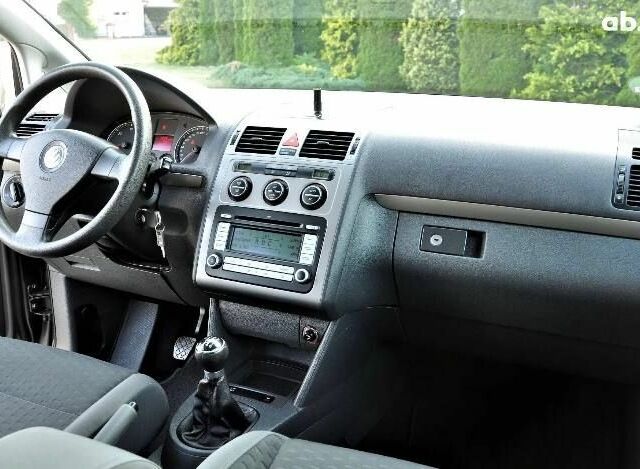 Серый Фольксваген Туран, объемом двигателя 0 л и пробегом 227 тыс. км за 2000 $, фото 3 на Automoto.ua