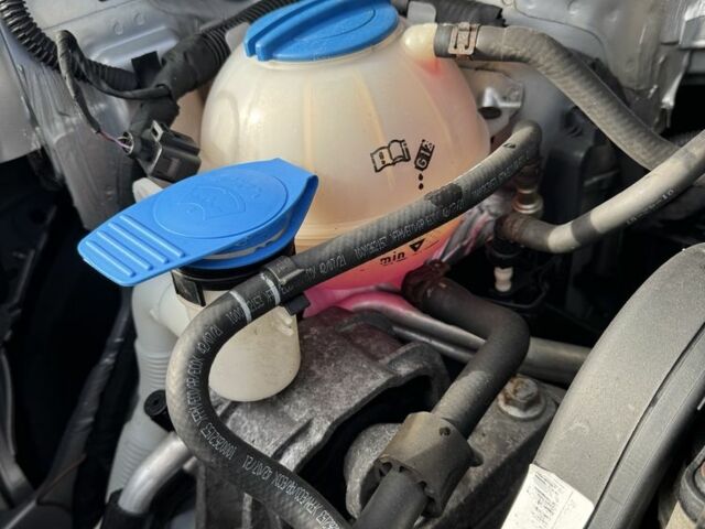 Фольксваген Туран 2007 в Лубнах на Automoto.ua Серый Фольксваген Туран, объемом двигателя 1.6 л и пробегом 199 тыс. км за 7699 $, фото 21 на Automoto.ua