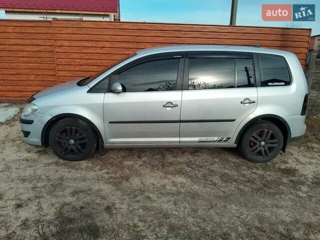 Серый Фольксваген Туран, объемом двигателя 1.39 л и пробегом 219 тыс. км за 4999 $, фото 3 на Automoto.ua