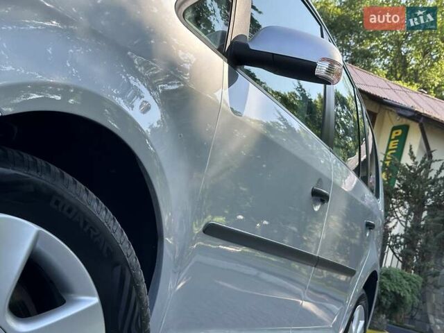 Сірий Фольксваген Туран, об'ємом двигуна 1.6 л та пробігом 230 тис. км за 6750 $, фото 25 на Automoto.ua