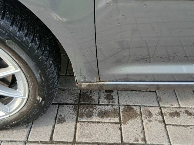 Серый Фольксваген Туран, объемом двигателя 1.4 л и пробегом 277 тыс. км за 6300 $, фото 2 на Automoto.ua