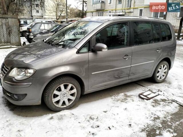 Сірий Фольксваген Туран, об'ємом двигуна 1.4 л та пробігом 178 тис. км за 8200 $, фото 5 на Automoto.ua