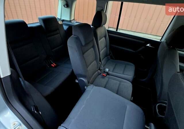 Сірий Фольксваген Туран, об'ємом двигуна 1.6 л та пробігом 225 тис. км за 7777 $, фото 38 на Automoto.ua