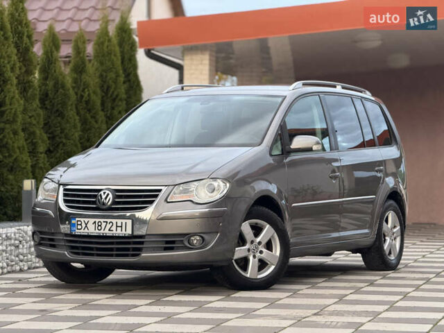 Сірий Фольксваген Туран, об'ємом двигуна 1.9 л та пробігом 221 тис. км за 6600 $, фото 9 на Automoto.ua