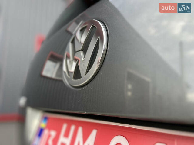 Серый Фольксваген Туран, объемом двигателя 1.6 л и пробегом 217 тыс. км за 8200 $, фото 22 на Automoto.ua