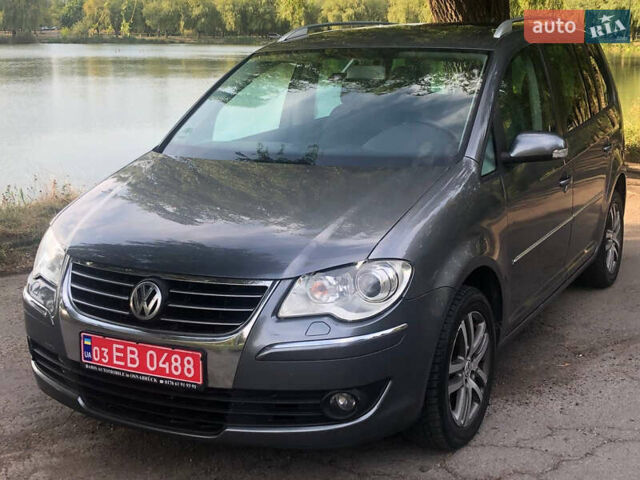 Сірий Фольксваген Туран, об'ємом двигуна 2 л та пробігом 254 тис. км за 7100 $, фото 1 на Automoto.ua