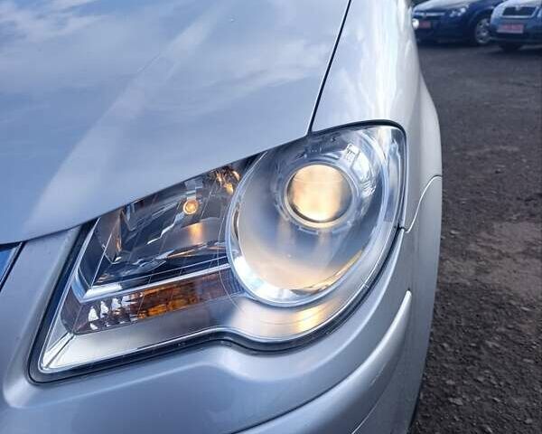 Серый Фольксваген Туран, объемом двигателя 1.6 л и пробегом 203 тыс. км за 6900 $, фото 23 на Automoto.ua