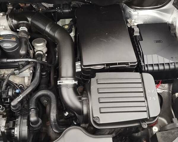 Серый Фольксваген Туран, объемом двигателя 1.6 л и пробегом 254 тыс. км за 7650 $, фото 20 на Automoto.ua