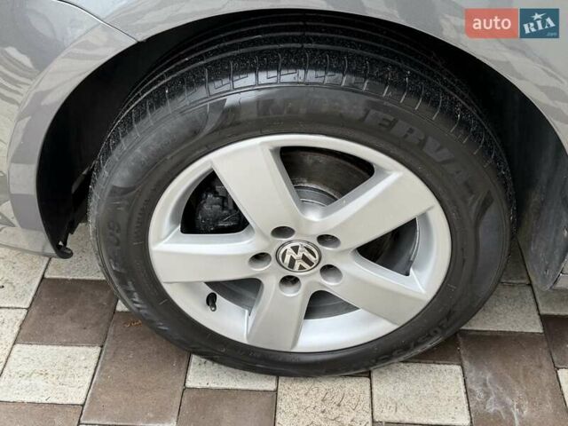 Серый Фольксваген Туран, объемом двигателя 1.6 л и пробегом 251 тыс. км за 6950 $, фото 15 на Automoto.ua