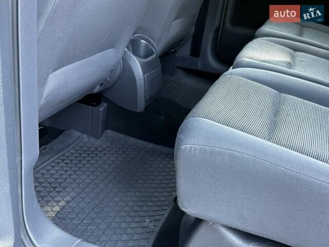 Сірий Фольксваген Туран, об'ємом двигуна 1.6 л та пробігом 230 тис. км за 6750 $, фото 90 на Automoto.ua