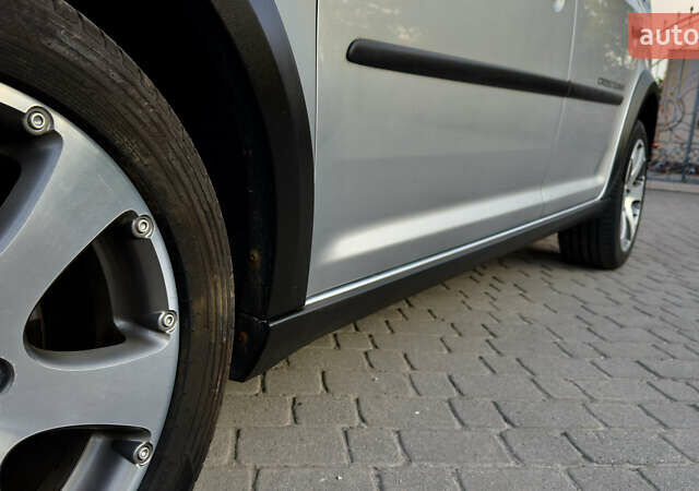 Сірий Фольксваген Туран, об'ємом двигуна 1.6 л та пробігом 218 тис. км за 8400 $, фото 5 на Automoto.ua