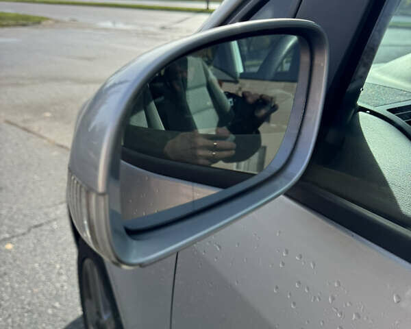 Серый Фольксваген Туран, объемом двигателя 1.6 л и пробегом 199 тыс. км за 7699 $, фото 5 на Automoto.ua