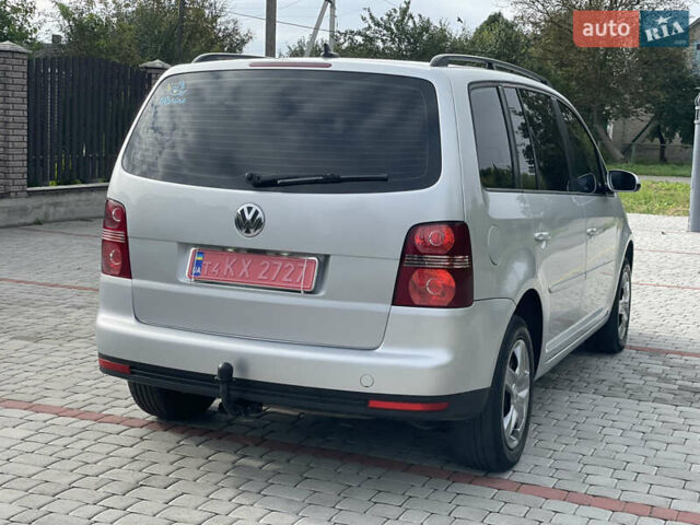 Серый Фольксваген Туран, объемом двигателя 1.9 л и пробегом 263 тыс. км за 7400 $, фото 8 на Automoto.ua