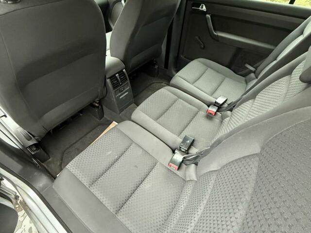 Серый Фольксваген Туран, объемом двигателя 0 л и пробегом 300 тыс. км за 3350 $, фото 8 на Automoto.ua