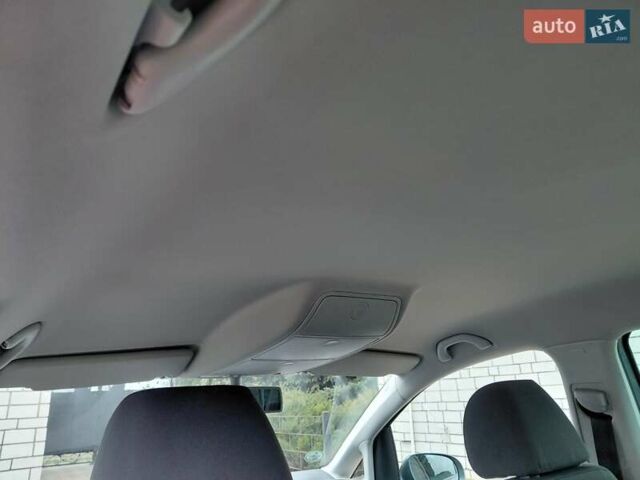 Серый Фольксваген Туран, объемом двигателя 1.6 л и пробегом 196 тыс. км за 7499 $, фото 24 на Automoto.ua