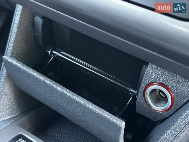 Сірий Фольксваген Туран, об'ємом двигуна 1.6 л та пробігом 230 тис. км за 6750 $, фото 87 на Automoto.ua