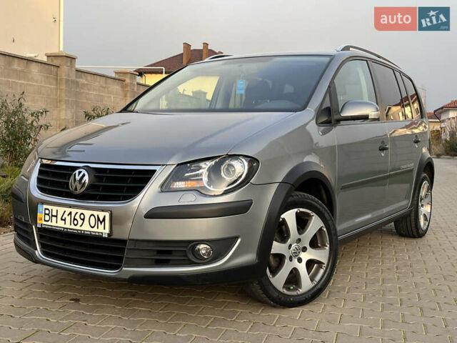 Сірий Фольксваген Туран, об'ємом двигуна 1.4 л та пробігом 48 тис. км за 8999 $, фото 2 на Automoto.ua
