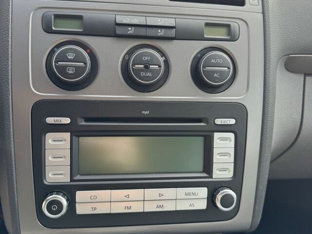 Фольксваген Туран 2007 в Лубнах на Automoto.ua Серый Фольксваген Туран, объемом двигателя 1.6 л и пробегом 199 тыс. км за 7699 $, фото 11 на Automoto.ua