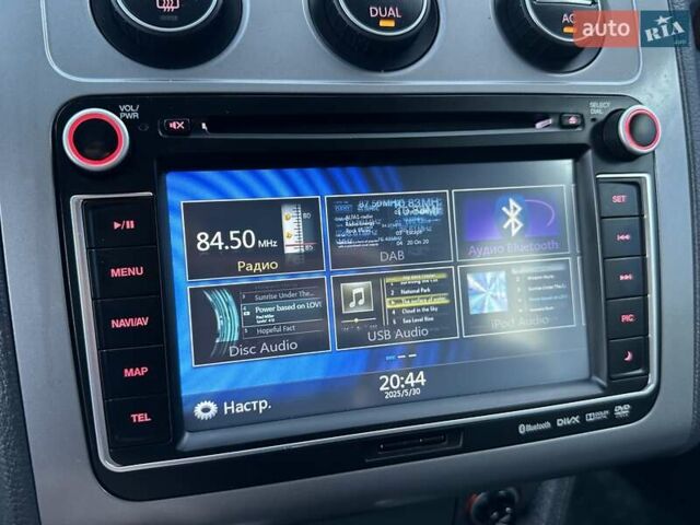 Серый Фольксваген Туран, объемом двигателя 1.4 л и пробегом 142 тыс. км за 8650 $, фото 102 на Automoto.ua