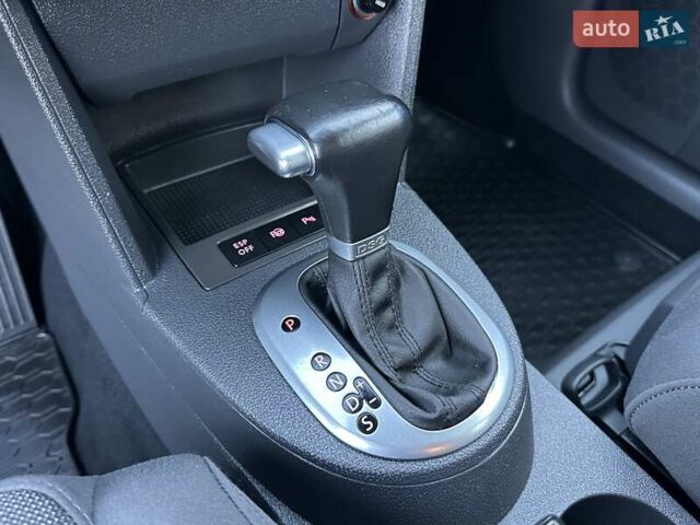 Серый Фольксваген Туран, объемом двигателя 1.4 л и пробегом 142 тыс. км за 8650 $, фото 57 на Automoto.ua