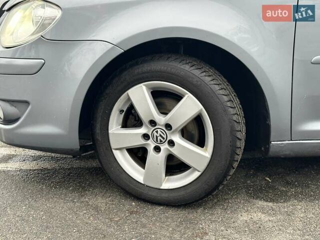 Серый Фольксваген Туран, объемом двигателя 1.39 л и пробегом 263 тыс. км за 6290 $, фото 11 на Automoto.ua