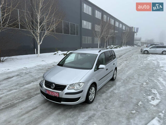 Сірий Фольксваген Туран, об'ємом двигуна 1.4 л та пробігом 239 тис. км за 7750 $, фото 46 на Automoto.ua