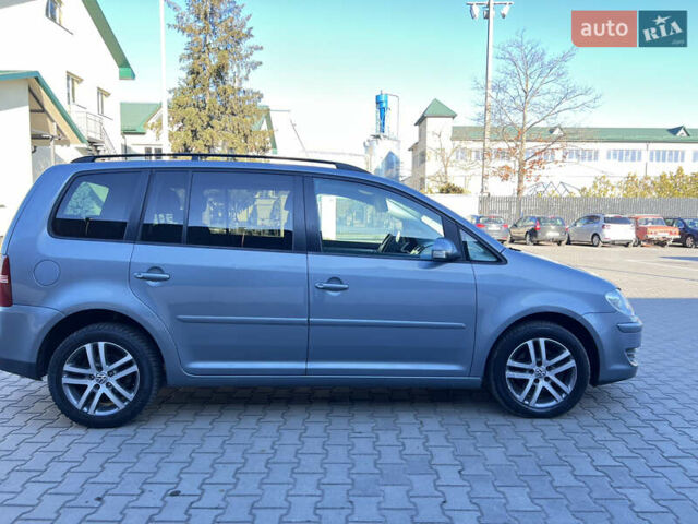 Серый Фольксваген Туран, объемом двигателя 1.4 л и пробегом 188 тыс. км за 6000 $, фото 25 на Automoto.ua