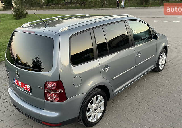 Серый Фольксваген Туран, объемом двигателя 1.4 л и пробегом 188 тыс. км за 7650 $, фото 45 на Automoto.ua