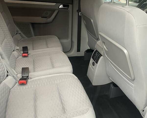 Сірий Фольксваген Туран, об'ємом двигуна 1.4 л та пробігом 179 тис. км за 5956 $, фото 9 на Automoto.ua