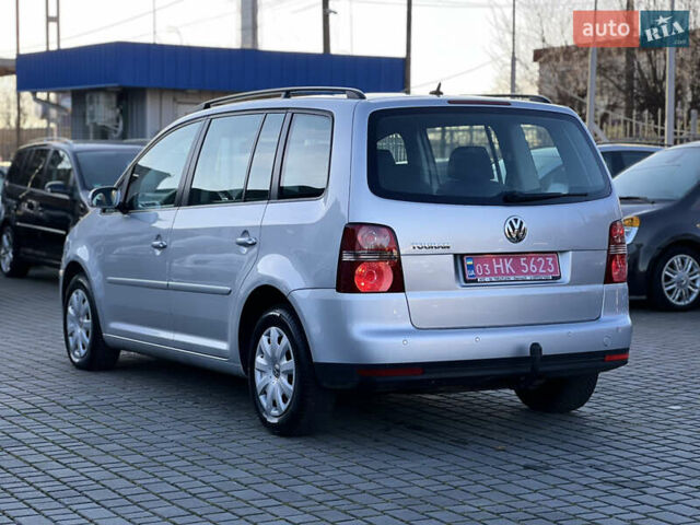 Серый Фольксваген Туран, объемом двигателя 1.4 л и пробегом 175 тыс. км за 7500 $, фото 3 на Automoto.ua