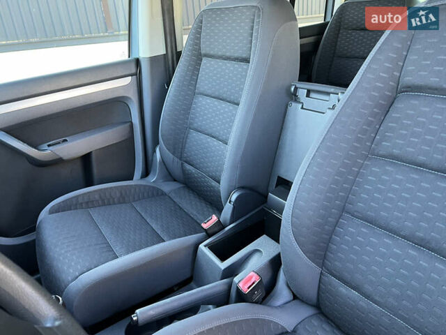 Серый Фольксваген Туран, объемом двигателя 1.4 л и пробегом 188 тыс. км за 6000 $, фото 70 на Automoto.ua