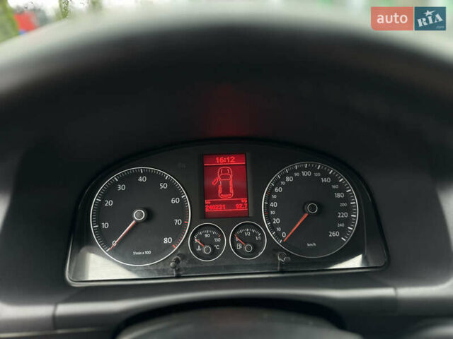 Серый Фольксваген Туран, объемом двигателя 1.4 л и пробегом 240 тыс. км за 6800 $, фото 10 на Automoto.ua