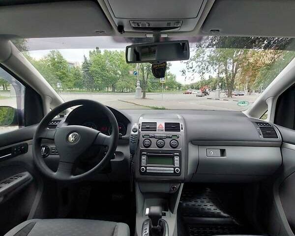 Сірий Фольксваген Туран, об'ємом двигуна 1.4 л та пробігом 232 тис. км за 7000 $, фото 27 на Automoto.ua