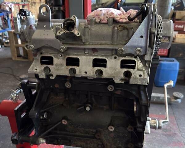 Сірий Фольксваген Туран, об'ємом двигуна 1.4 л та пробігом 232 тис. км за 7000 $, фото 44 на Automoto.ua