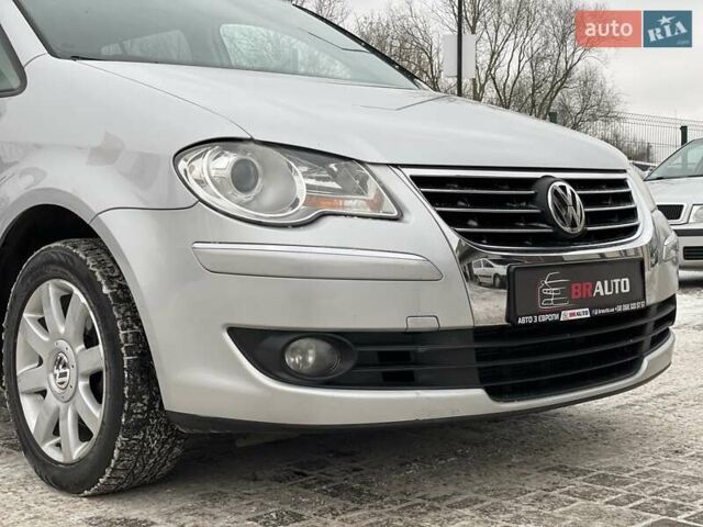 Серый Фольксваген Туран, объемом двигателя 1.4 л и пробегом 207 тыс. км за 8299 $, фото 7 на Automoto.ua
