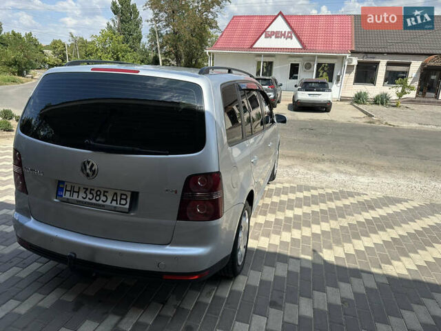 Сірий Фольксваген Туран, об'ємом двигуна 1.39 л та пробігом 216 тис. км за 6500 $, фото 2 на Automoto.ua