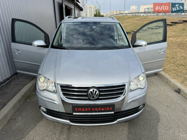 Серый Фольксваген Туран, объемом двигателя 1.4 л и пробегом 155 тыс. км за 8350 $, фото 47 на Automoto.ua