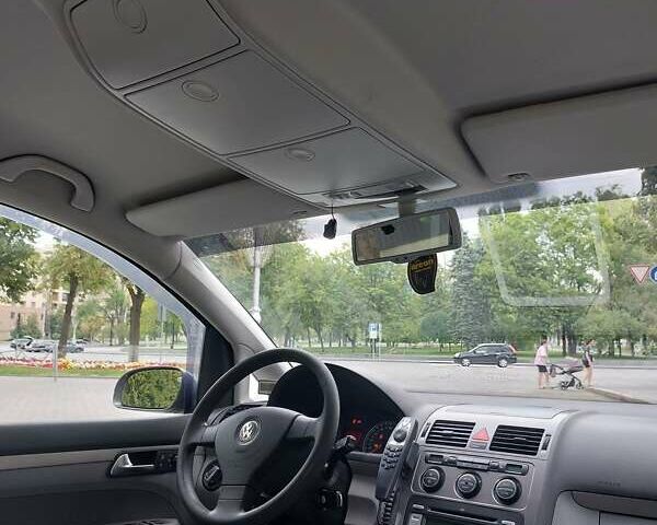 Сірий Фольксваген Туран, об'ємом двигуна 1.4 л та пробігом 232 тис. км за 7000 $, фото 24 на Automoto.ua