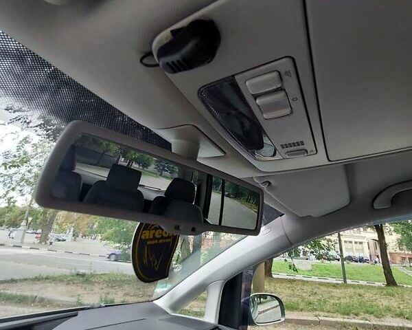 Сірий Фольксваген Туран, об'ємом двигуна 1.4 л та пробігом 232 тис. км за 7000 $, фото 30 на Automoto.ua