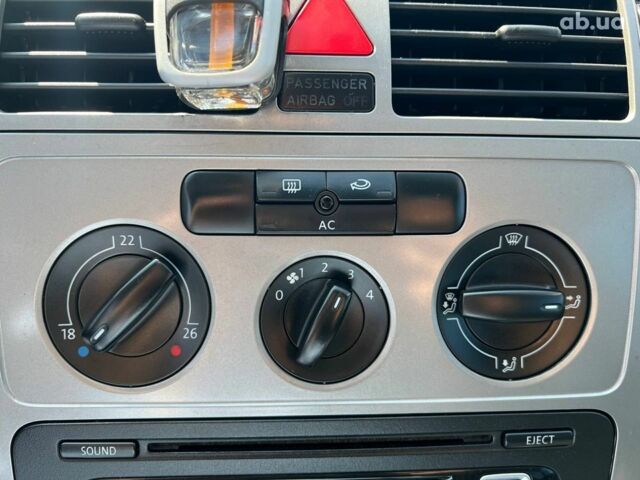 Серый Фольксваген Туран, объемом двигателя 1.6 л и пробегом 254 тыс. км за 7590 $, фото 23 на Automoto.ua