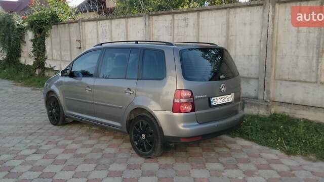 Сірий Фольксваген Туран, об'ємом двигуна 1.6 л та пробігом 210 тис. км за 8000 $, фото 7 на Automoto.ua