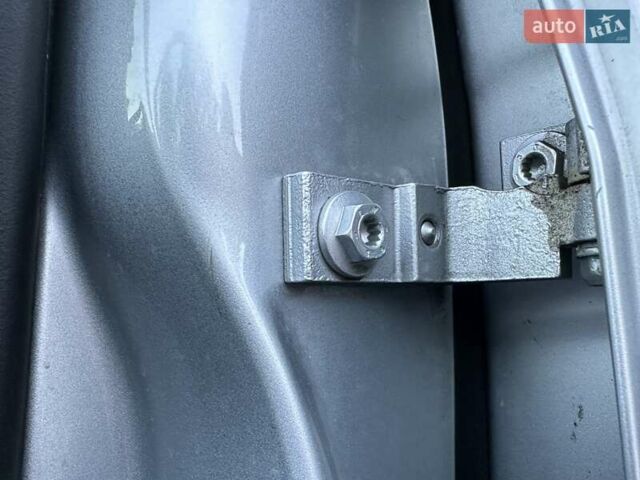 Серый Фольксваген Туран, объемом двигателя 1.4 л и пробегом 142 тыс. км за 8650 $, фото 43 на Automoto.ua