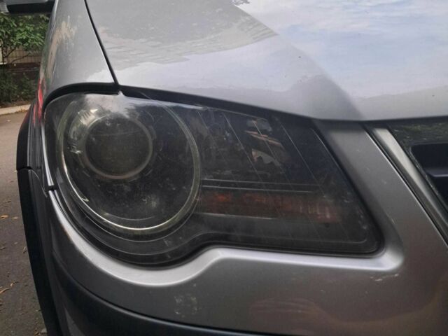 Серый Фольксваген Туран, объемом двигателя 1.4 л и пробегом 215 тыс. км за 7250 $, фото 7 на Automoto.ua