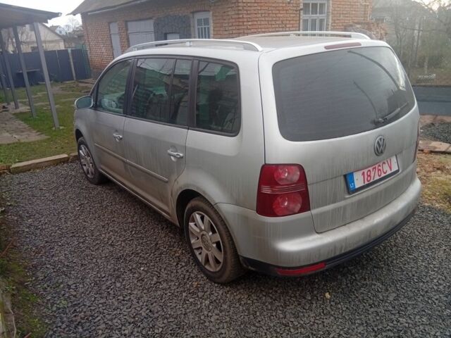 Сірий Фольксваген Туран, об'ємом двигуна 1.9 л та пробігом 359 тис. км за 2150 $, фото 3 на Automoto.ua