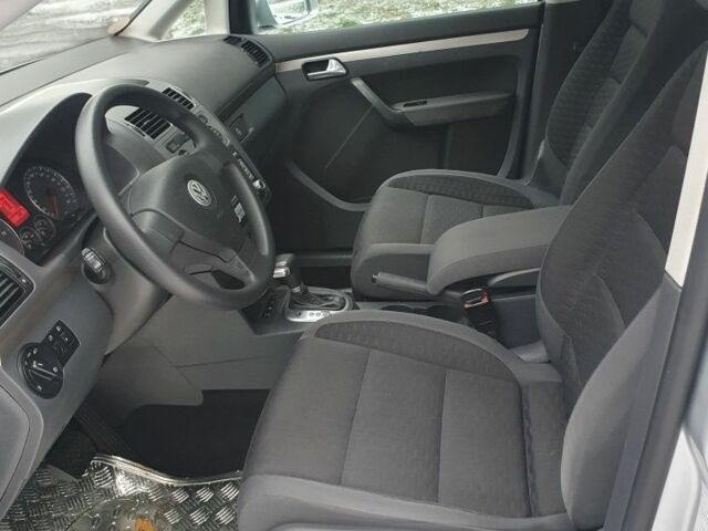 Сірий Фольксваген Туран, об'ємом двигуна 1.9 л та пробігом 224 тис. км за 8990 $, фото 14 на Automoto.ua